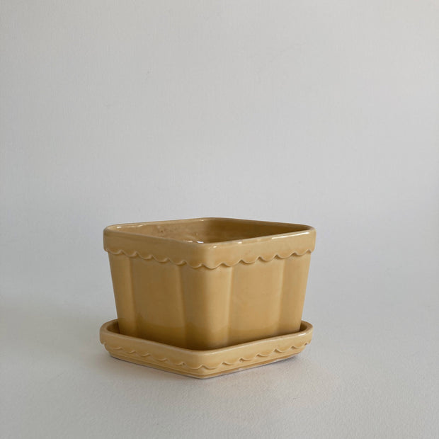 Vintage Yellow Ceramic Planter: Diamond Scallop Rim, American Pottery