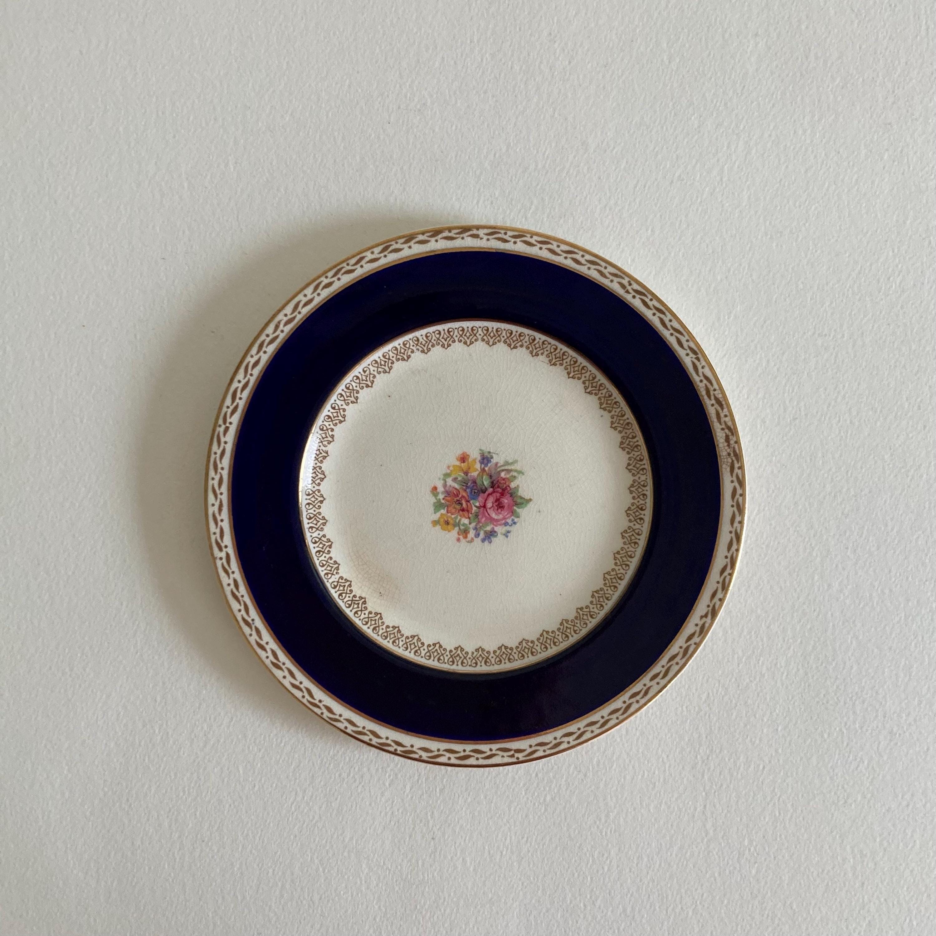 Set of 2 Bread & Butter Plates - Crown Ducal Empress Pattern - Aynsley Cambridge Scalloped Pattern - Made in England - Decorative Plates