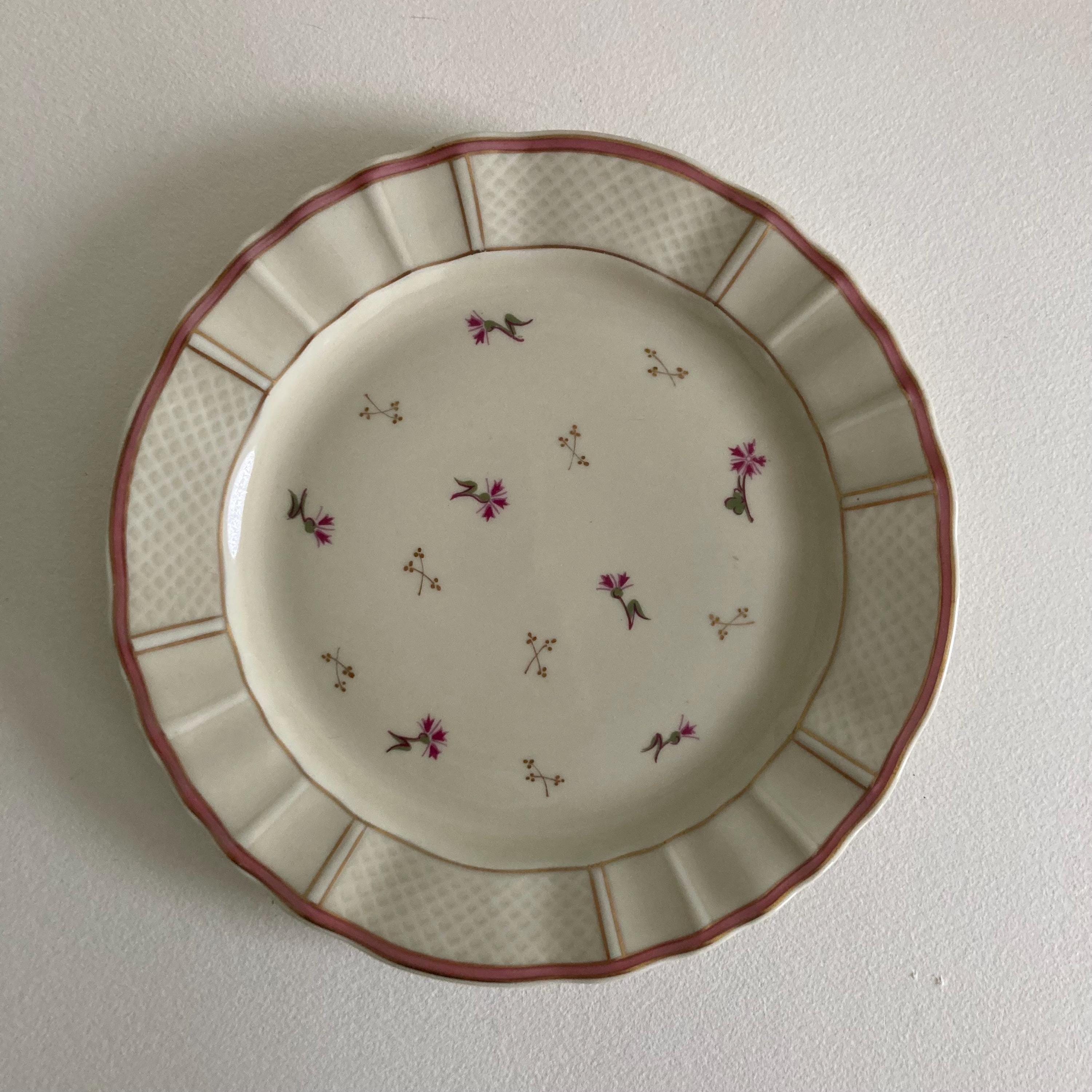 Vintage Limoges France Porcelain Salad Luncheon Plates - Set of 4 - Floral & Gold