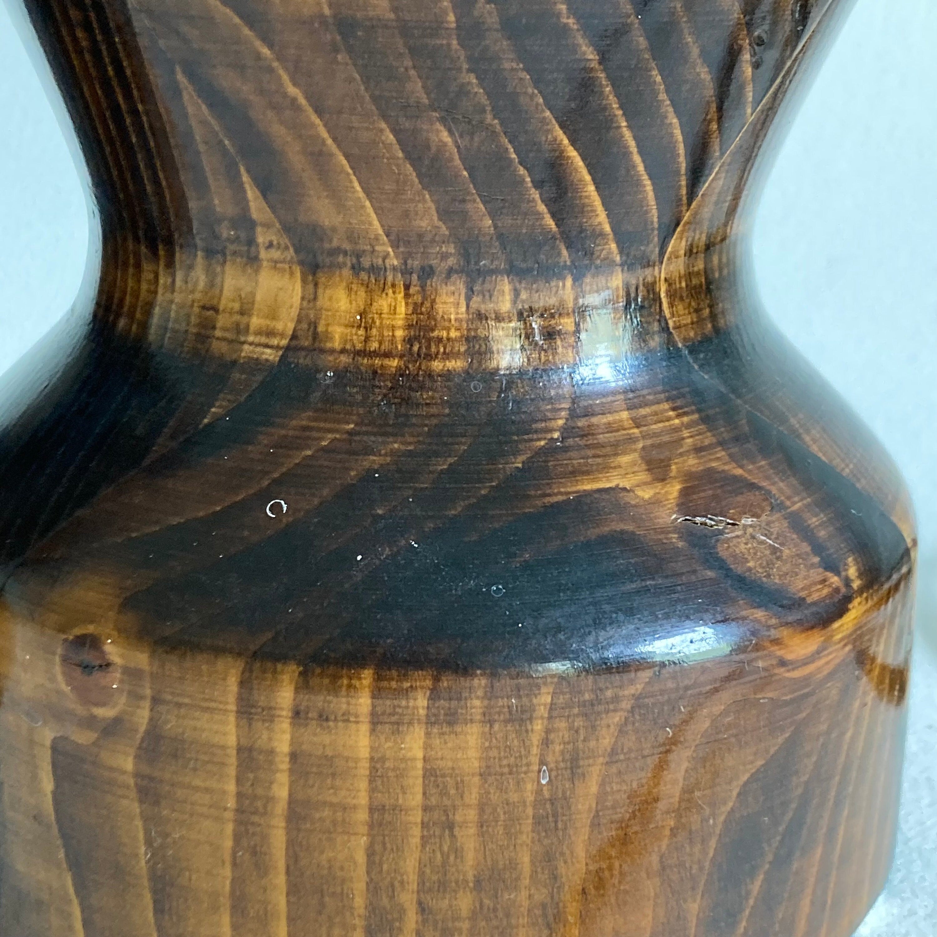 Mid-Century Wood Grain Table Lamps: High Gloss Varnish, 20th Century Pair